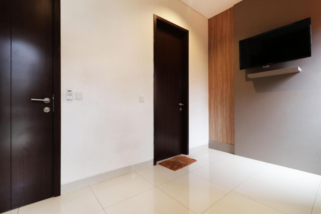 Oliver'S Guest House Tangerang Exteriér fotografie